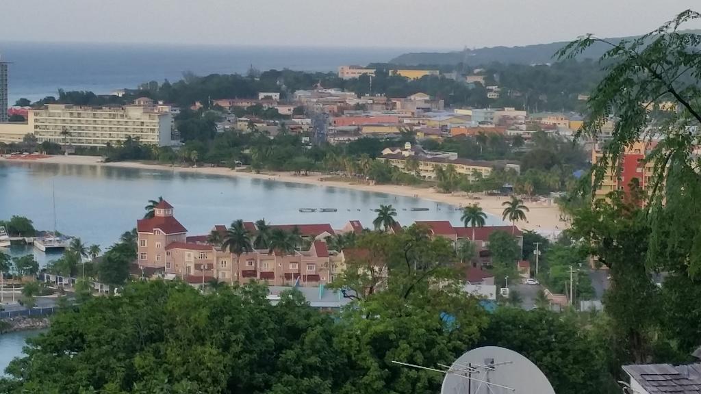 Sky Castles Apt J3 Ocho Rios Eksteriør billede