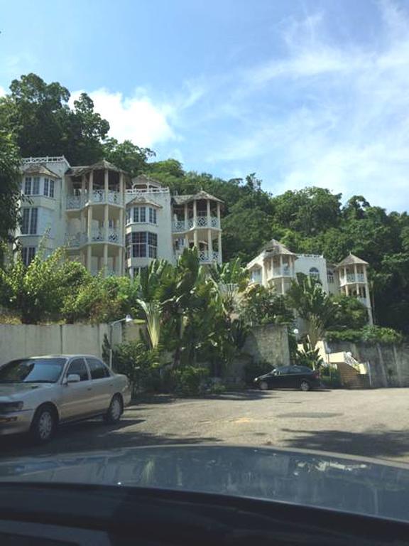 Sky Castles Apt J3 Ocho Rios Eksteriør billede